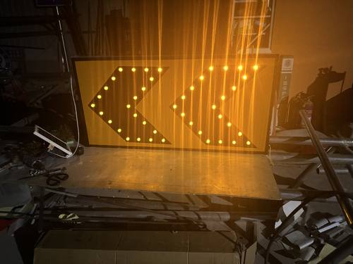 太阳能交通标牌的核心部件是电池